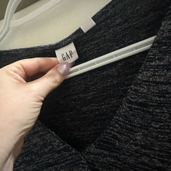 Gap wrap style long sleeve top - Picture 4 of 7